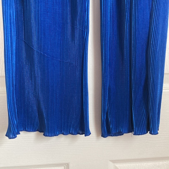 Pleated Beach Matching Button Down Shirt and Pant Set - Picture 7 of 8